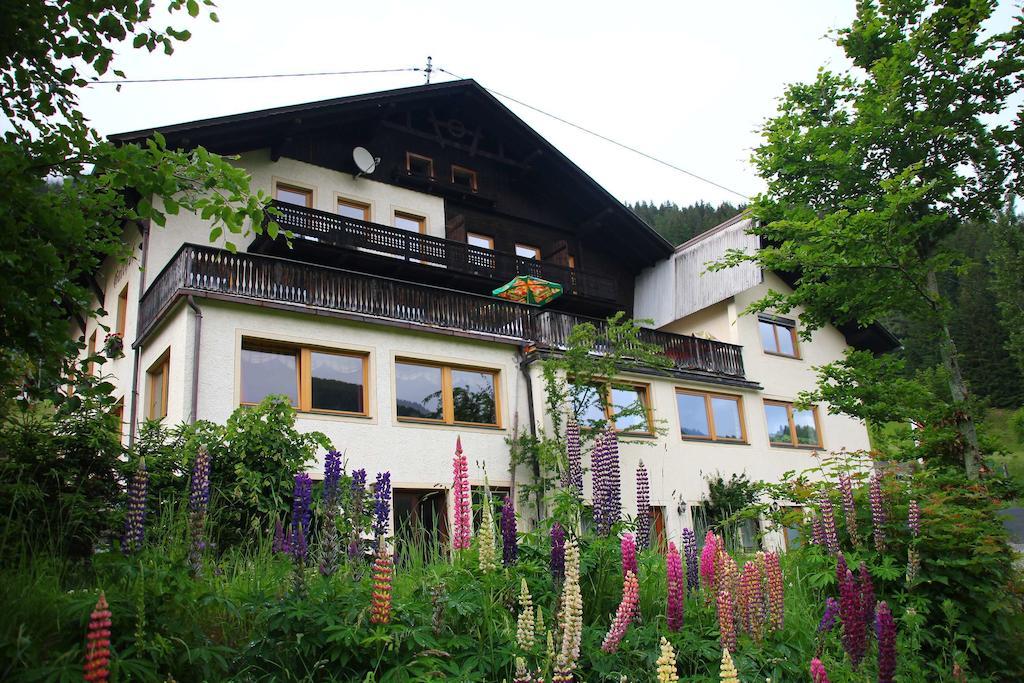 Gasthof Luggau Hotel Maria Luggau Exterior photo